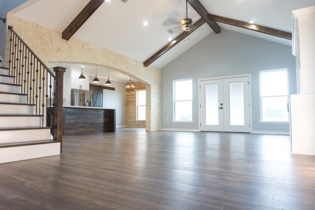 Before You Renovate: A Data-Driven Guide to Deciding if Vaulted Ceilings Are Worth It